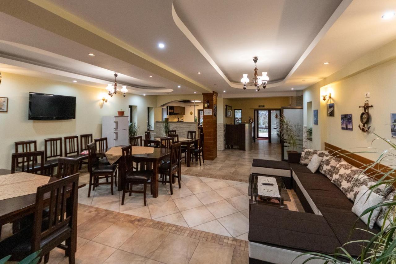 Pension Master Sinaia Ngoại thất bức ảnh